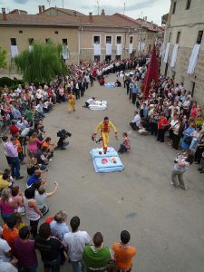 675px-el_colacho_saltando
